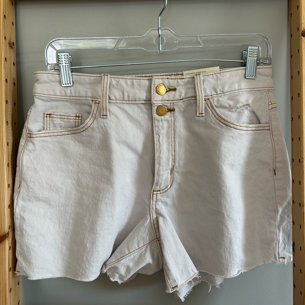 Universal Thread Women Off-White Denim Shorts Brass Buttons Tan Stitches Sz 4/27